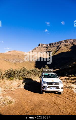 Drakensberg,  Sani Pass Road, four wheel drive vehicle going up to Lesotho,Mkhomazi Wilderness area, KwaZulu-Natal, South Africa, Africa Stock Photo