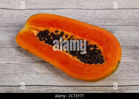 Tasty delicous ripe fruit Papaya sliced Stock Photo - Alamy