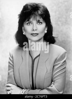 Suzanne Pleshette, Half-Length Publicity Portrait for the TV Series, 'The Boys are Back', Cliff Lipson, Tony Esparza, CBS-TV, 1994 Stock Photo