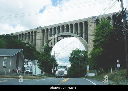 The Tunkhannock Stone Viaduct rises up in Nicholson, Pennsylvania, USA. Stock Photo