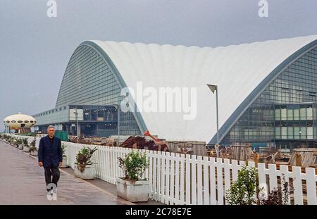 Building in progress for the CNIT building at La Defense, Paris. Archival shot scanned from transparency; 1974 Stock Photo