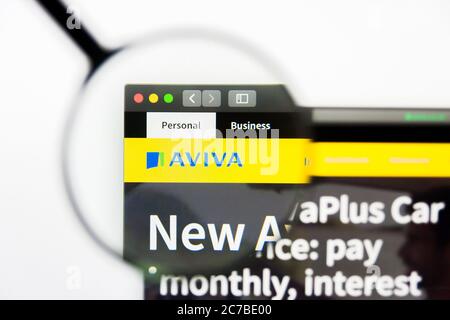 Los Angeles, California, USA - 23 March 2019: Illustrative Editorial of Aviva website homepage. Aviva logo visible on display screen. Stock Photo