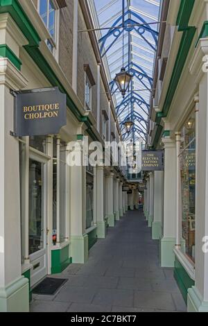 Tickford Arcade, an historic arcade of small shops from 1912, Newport Pagnell, Buckinghamshire, UK Stock Photo