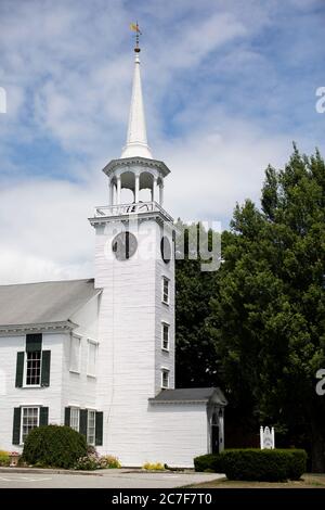 First Parish Church United (Congregational UCC and Unitarian) on Main Street in Westford, Massachusetts, USA. Stock Photo