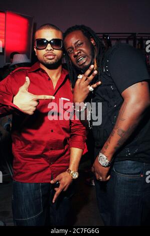 Singer Raz B Singer Raz B (c) on the set of the