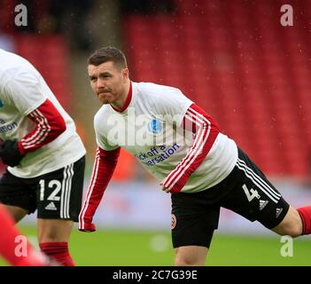 9th February 2020, Bramall Lane, Sheffield, England; Premier League, Sheffield United v Bournemouth : John Fleck (4) of Sheffield United warms up for the game Stock Photo