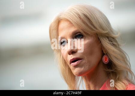 Washington, DC, USA. 17th July, 2020. Senior Counselor Kellyanne Conway speaks to members of the media outside the White House in Washington, DC, U.S., on Friday, July 17, 2020. Credit: Stefani Reynolds/CNP | usage worldwide Credit: dpa/Alamy Live News Stock Photo