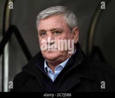 11th January 2020, Molineux, Wolverhampton, England; Premier League, Wolverhampton Wanderers v Newcastle United : Steve Bruce manager of Newcastle United before the game Credit: Richard Long/News Images Stock Photo