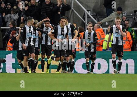 Isaac Hayden of Newcastle United celebrates after scoring ...