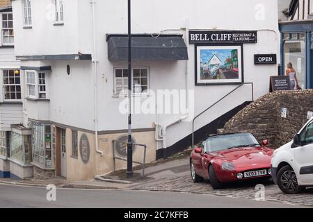 Exterior High - Resolution Street view of Bell Cliff Restaurant & Tea Rooms, Lyme Regis, Dorset Stock Photo