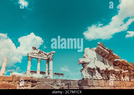 Akropol, Pergamon Ancient City in Pergamon Izmir Turkey 7th - 6th and 5th century BC Stock Photo