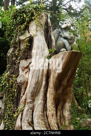 CORDABA, ARGENTINA - Apr 12, 2015: ardilla tallada en madera, en el bosque Stock Photo