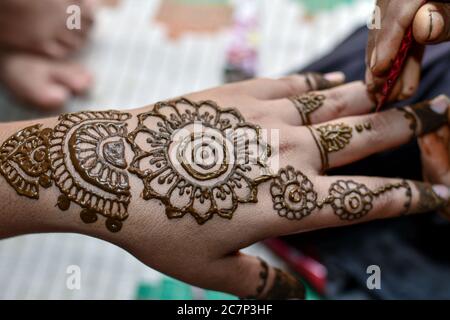 10,275 Bridal Mehndi Designs Royalty-Free Images, Stock Photos & Pictures |  Shutterstock