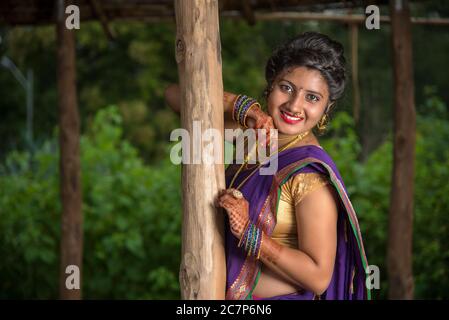 Indian Beautiful Young Girl Traditional Saree Stock Photo 1108895051 |  Shutterstock