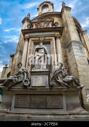 monument to Admiral Gaspard de Coligny in Paris, France. September 2017 Stock Photo