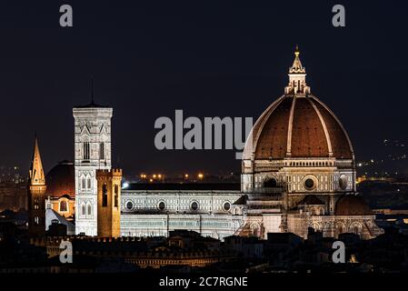 Night image of the Florence Cathedral, formally the Cathedral of Santa Maria del Fiore is the cathedral of Florence, Italy (Duomo di Firenze) horizont Stock Photo
