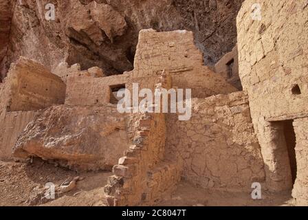 Upper Cliff Dwelling, in Superstition Mountains, at Tonto National Monument, Arizona, USA Stock Photo