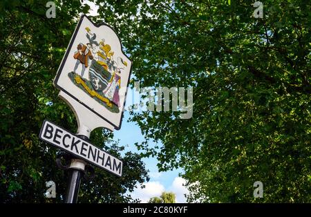 Beckenham (Greater London), Kent, UK. Historical old town sign on Beckenham Green with a backdrop of trees. Near the High Street in Beckenham. Stock Photo
