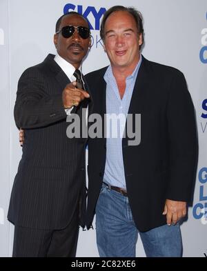 Eddie Murphy and Jim Belushi at the Los Angeles Premiere of 'Good Luck Chuck' held at the Mann National Theater in Westwood, CA. The event took place on Wednesday, September 19, 2007. Photo by: SBM / PictureLux - File Reference # 34006-8483SBMPLX Stock Photo