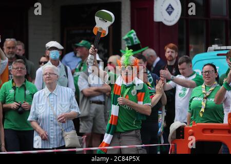 Irish football fans gather at Walkinstown Roundabout, Dublin to celebrate the life of former Republic of Ireland manager Jack Charlton at the same time of funeral in Newcastle. The World Cup winner, died on July 10 aged 85. Stock Photo