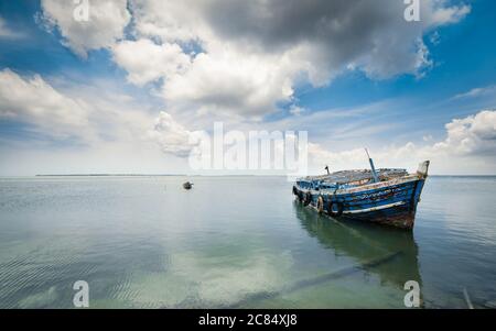 On my second trip up to Jaffna this year I was lucky enough to visit the Nainativu island, which is home to the Naagadeepa Vihara (a Buddhist temple) Stock Photo