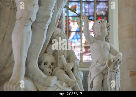 THE HAGUE, NETHERLANDS - JUNE 20, 2020: The interior of Grote of Sint Jacobskerk, with details (statues) of the monument to Wassenaer Obdam Stock Photo