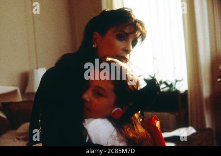 New-York Stories  Life Without Zoe Year : 1989 USA Director : Francis Ford Coppola Heather McComb, Talia Shire Stock Photo