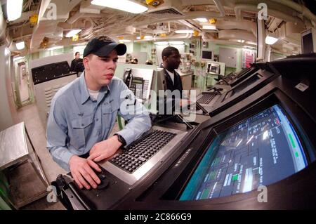 Ingleside, Texas USA, January 12, 2006: The Central Control Station of the USS San Antonio (LPD-17) where all of the 664-foot ship's systems are monitored.  The ship has a 105 foot beam and can travel at 22 knots with 360 sailors and 700 Marines aboard.  ©Bob Daemmrich Stock Photo