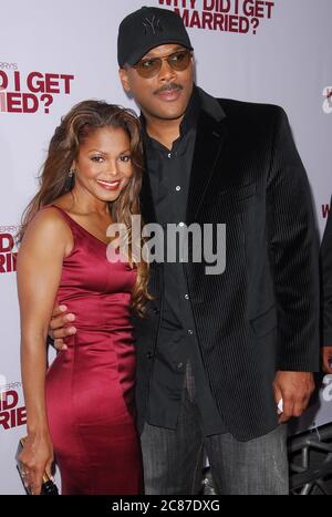 Janet Jackson and Tyler Perry at the World Premiere of Tyler Perry's 'Why Did I Get Married?' held at The Cinerama Dome, ArcLight Hollywood in Hollywood, CA. The event took place on Thursday, October 4, 2007. Photo by: SBM / PictureLux- File Reference # 34006-9327SBMPLX Stock Photo