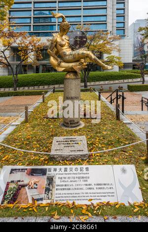 Statue of Marina and damaged clock from the great Hanshin-Awaji earthquake, January 17th 1995 Stock Photo