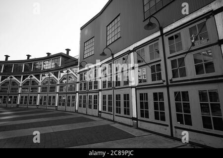 The historical CPR Roundhouse building and Turntable Plaza in Yaletown, Vancouver, British Columbia, Canada Stock Photo