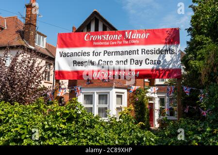 Crowstone Manor, Residential Care for the Elderly, in Westcliff on Sea, Southend, Essex, UK. Vacancies for permanent residents, respite care, day care Stock Photo