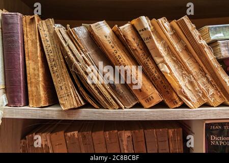 Europe, France, Haute-Vienne, Limoges. Sept. 5, 2019. Old books in shop in Limoges. Stock Photo