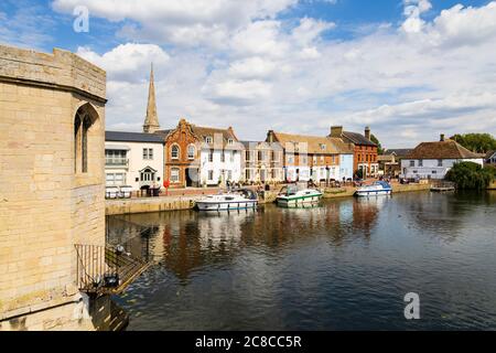 St Ives Bridge chapel with The Quay mooring, St Ives, Cambridgeshire, England Stock Photo