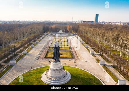 Germany, Berlin, Aerial view of Treptower Park Soviet War Memorial in autumn Stock Photo