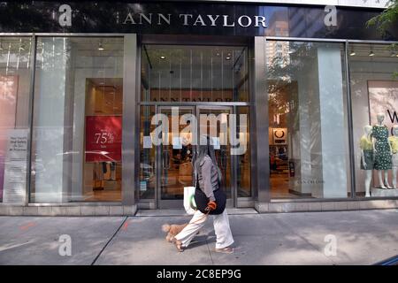 View of Ann Taylor s retail store in Manhattan who s parent