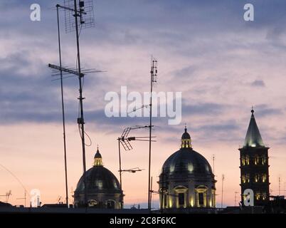 Rom, Italy. 18th July, 2020. View of the illuminated domes of Santa Maria Maggiore in the early morning. The number of foreign tourists in Italy's capital is extremely low due to the Corona pandemic. (to dpa 'Old Rome is rejuvenating - Italy's capital must reinvent itself') Credit: Petra Kaminsky/dpa/dpa/Alamy Live News Stock Photo