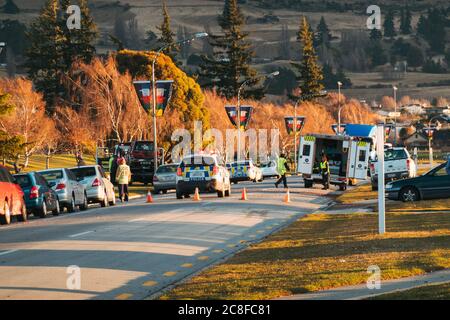 Emergency services attend the scene of a car crash in the middle of Wanaka township, New Zealand Stock Photo