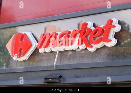 Bordeaux , Aquitaine / France - 07 22 2020 : Carrefour market store sign text and logo on shop building Stock Photo