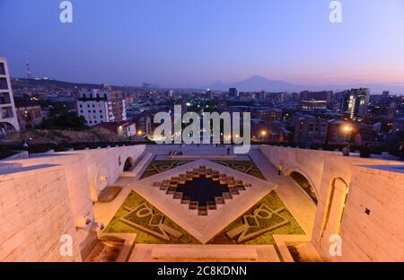 Yerevan: panoramic view from the Cascade Complex at twilight, with Mount Ararat in tha background, Armenia Stock Photo