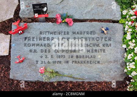 The grave of the World War I fighter pilot and ace Manfred Albrecht Freiherr von Richthofen (1892-1918) aka the Red Baron in Wiesbaden, Germany Stock Photo