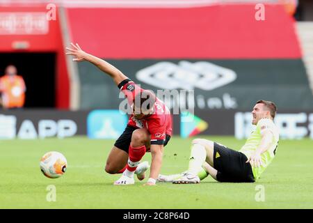 SOUTHAMPTON, UK. JULY 26TH 2020 Kyle Walker-Peters of Southampton battles with Sheffield United's George Baldock during the Premier League match between Southampton and Sheffield United at St Mary's Stadium, Southampton. (Credit: Jon Bromley | MI News) Credit: MI News & Sport /Alamy Live News Stock Photo