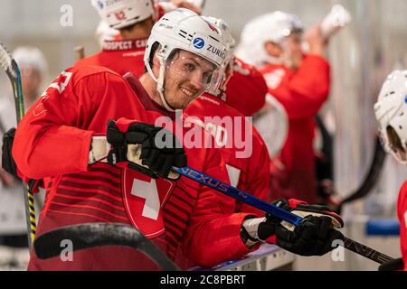 Cham, Schweiz. 26th July, 2020. Nico Hischier (Switzerland) during the  prospect camp of the Swiss ice hockey men's senior team on July 26, 2020 at  the OYM in Cham. Credit: SPP Sport