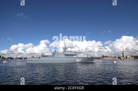 Russian Navy Alexandrit-class minesweeper 