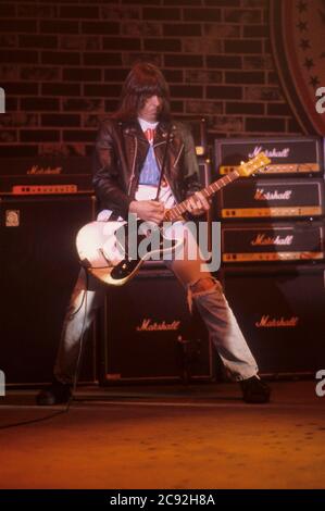 johnny-ramone-of-the-ramones-