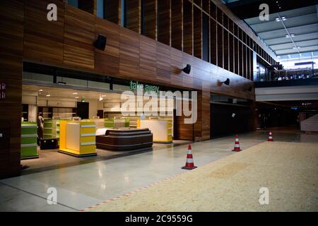 28 July 2020, Brandenburg, Schönefeld: The future Market Place in Terminal 1 of the Capital Airport. Photo: Soeren Stache/dpa-Zentralbild/dpa Stock Photo