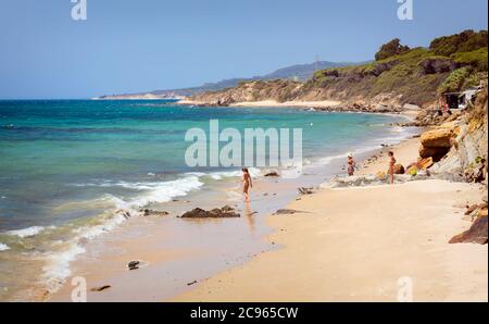 Tarifa, Costa de la Luz, Cadiz Province, Andalusia, southern Spain.  Sandy beach in front of Hotel Hurricane. Stock Photo