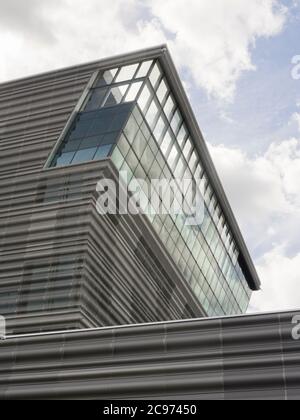 New Munch museum in Bjorvika Oslo Norway nearly ready for opening. The building named Lambda is designed by the Spanish architects estudio Herreros Stock Photo