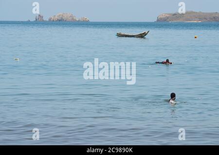 Îles de la Madeleine (the smallest national park in the world) seen across Soumbédioune bay in Dakar’s peninsula, Senegal Stock Photo