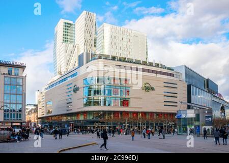 Frankfurt city centre. View of Hauptwache square and Galeria Kaufhof (shopping mall) with the Palais Quartier skyscrapers in the background. Germany. Stock Photo